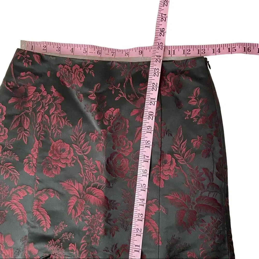 Ann Taylor Ruffled Red And Black Floral Skirt Size 0 NWT